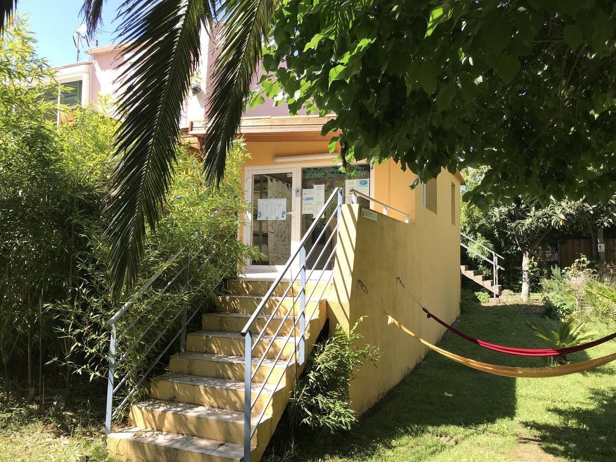 Residence Les Caraibes Sérignan Exteriör bild